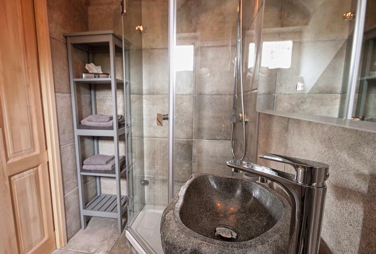 דרז'ניק גראד Woods Lodge Plitvice Lakes מראה חיצוני תמונה