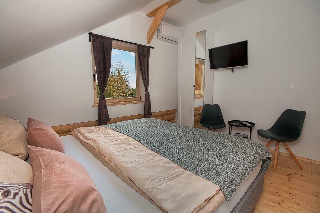 דרז'ניק גראד Woods Lodge Plitvice Lakes מראה חיצוני תמונה
