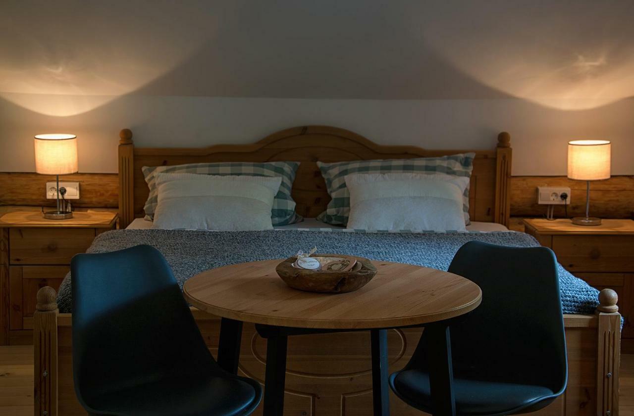 דרז'ניק גראד Woods Lodge Plitvice Lakes מראה חיצוני תמונה