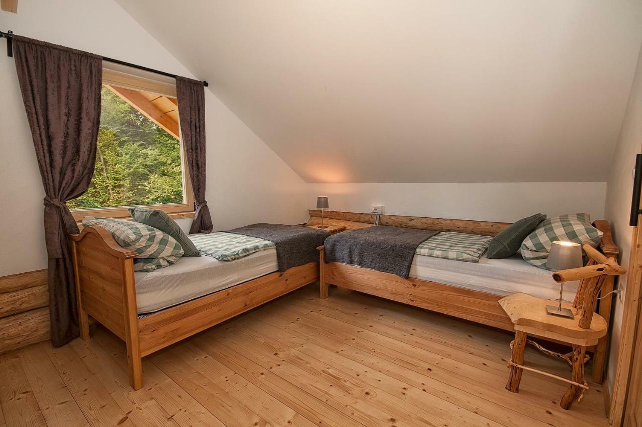 דרז'ניק גראד Woods Lodge Plitvice Lakes מראה חיצוני תמונה